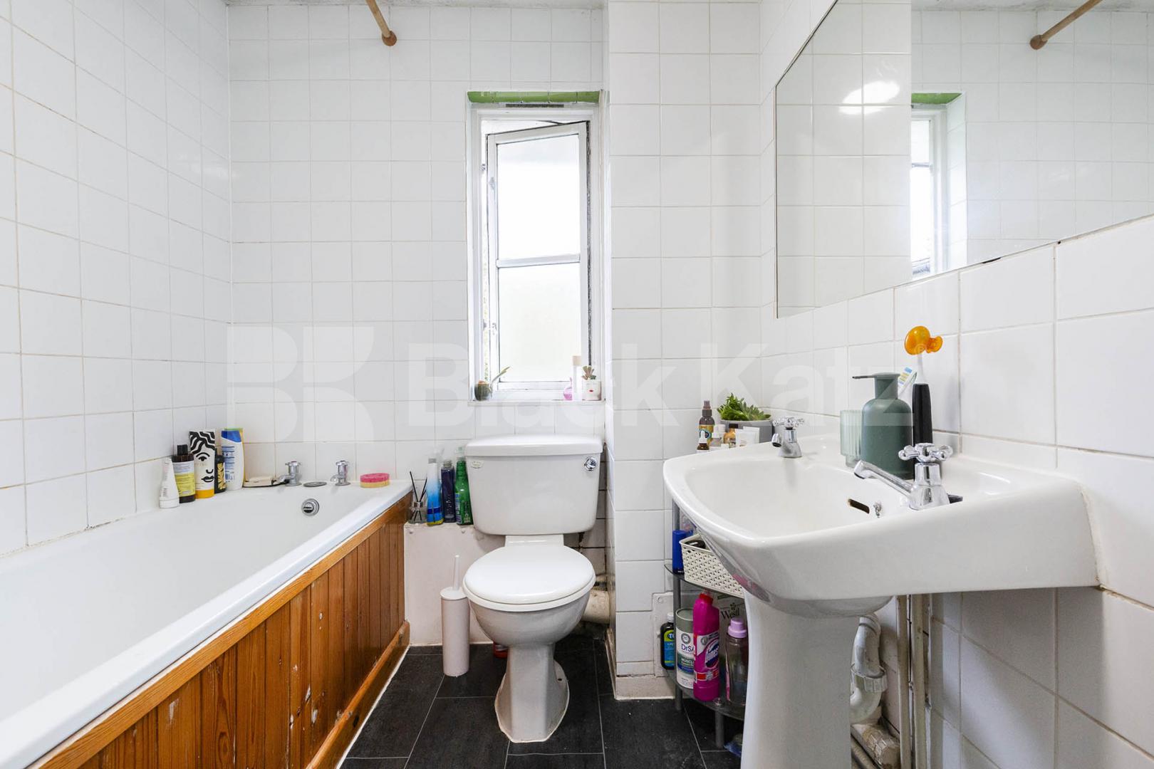 Spacious split level two double bedroom private property Bergholt Mews, Camden